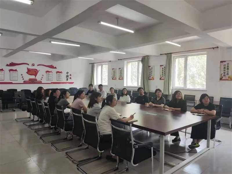 弘扬科学家精神 系好学术生涯“第一粒扣子” —英国威廉希尔公司教师参加科学道德和学风建设宣讲活动纪实